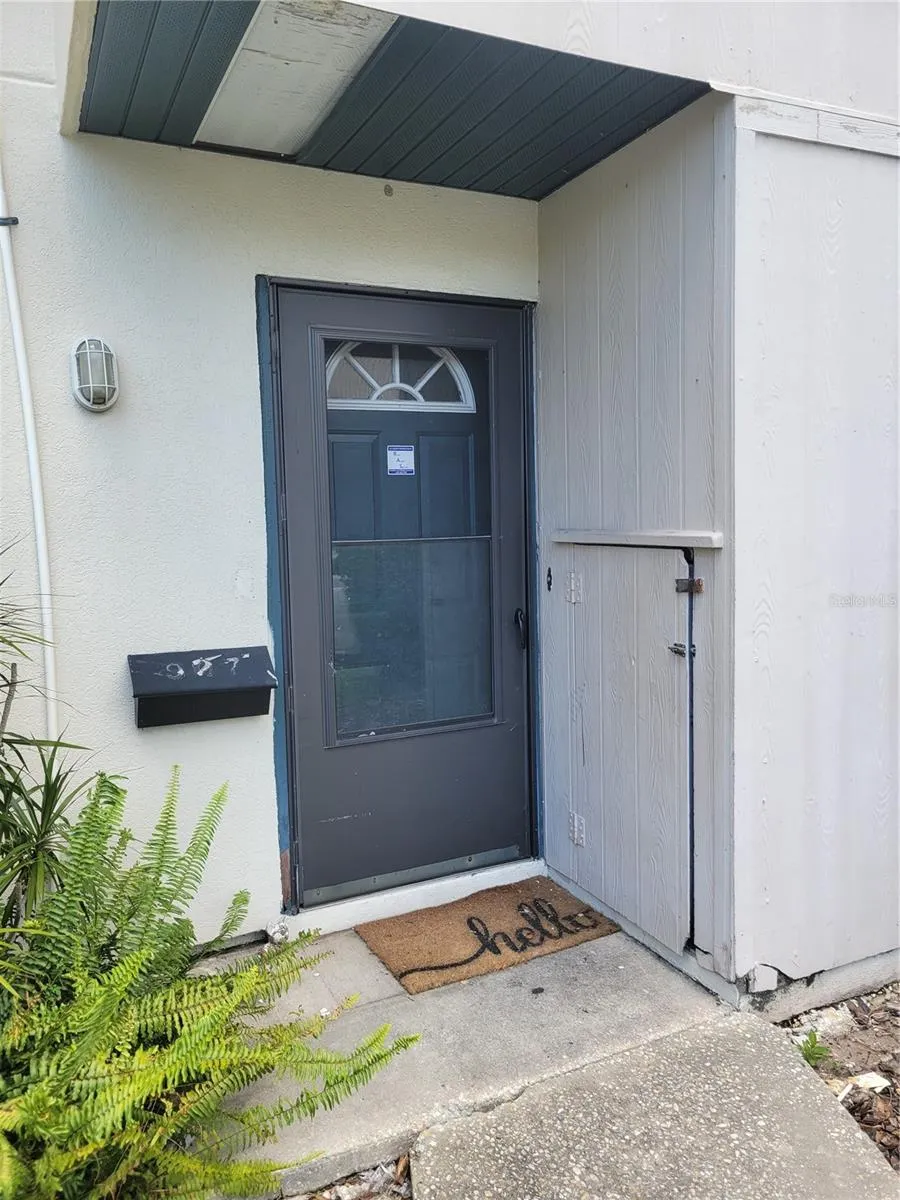 927 BYRON LN #927, #927