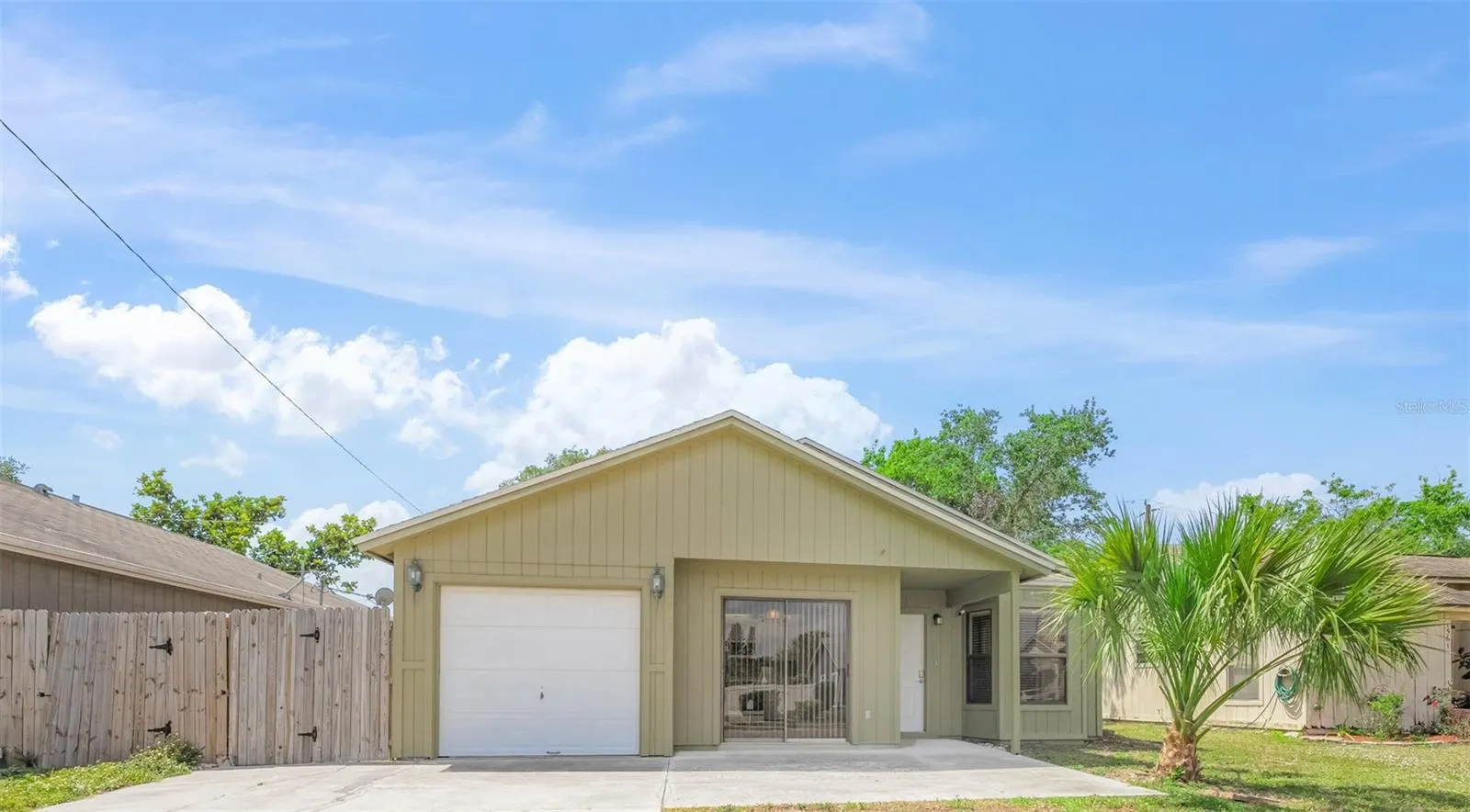 1553 MACKERAL AVE