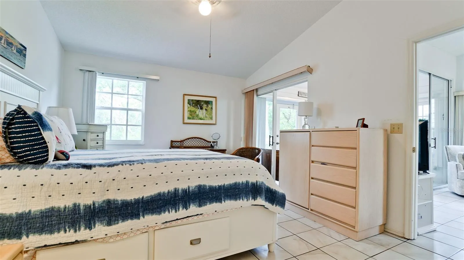 512 SANDERLING CIR