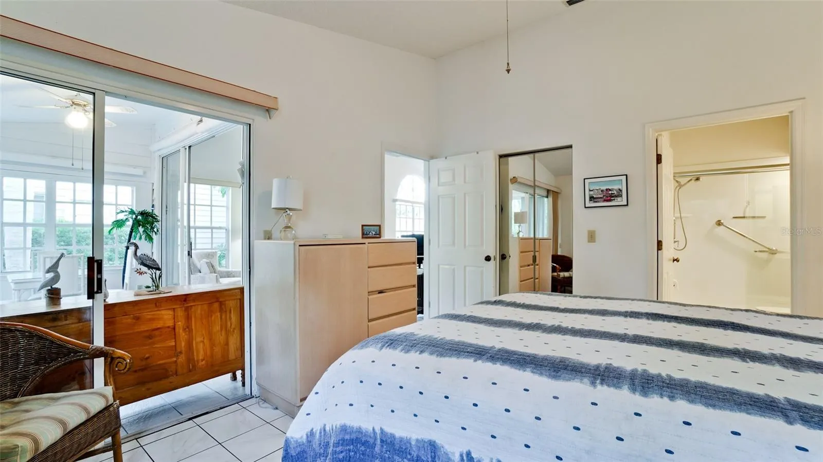 512 SANDERLING CIR