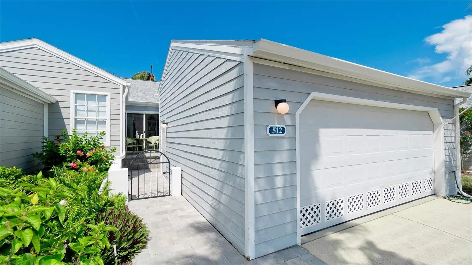 512 SANDERLING CIR
