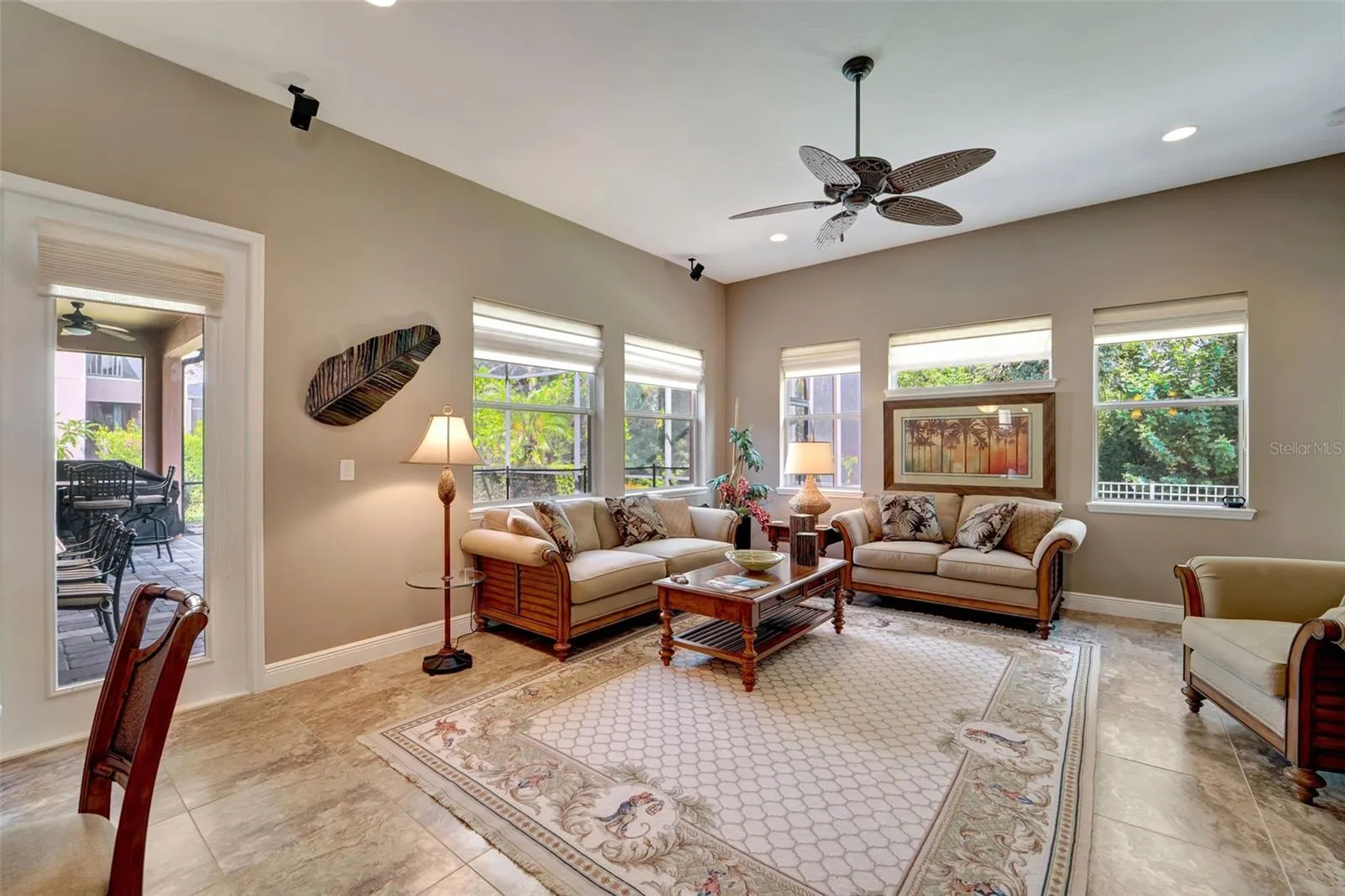 5600 ROCK DOVE DR