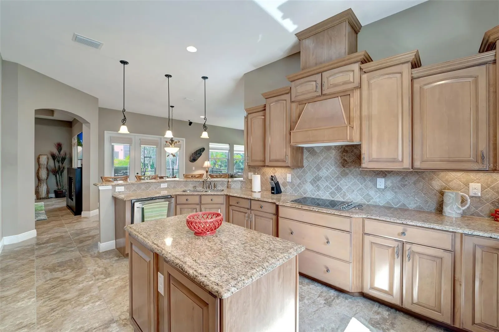5600 ROCK DOVE DR