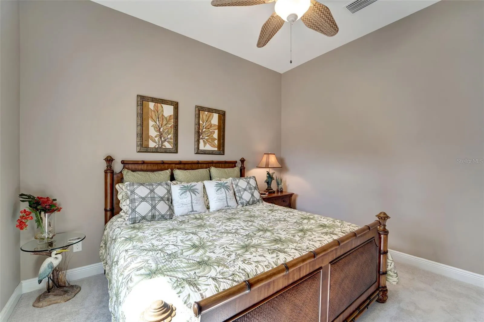 5600 ROCK DOVE DR