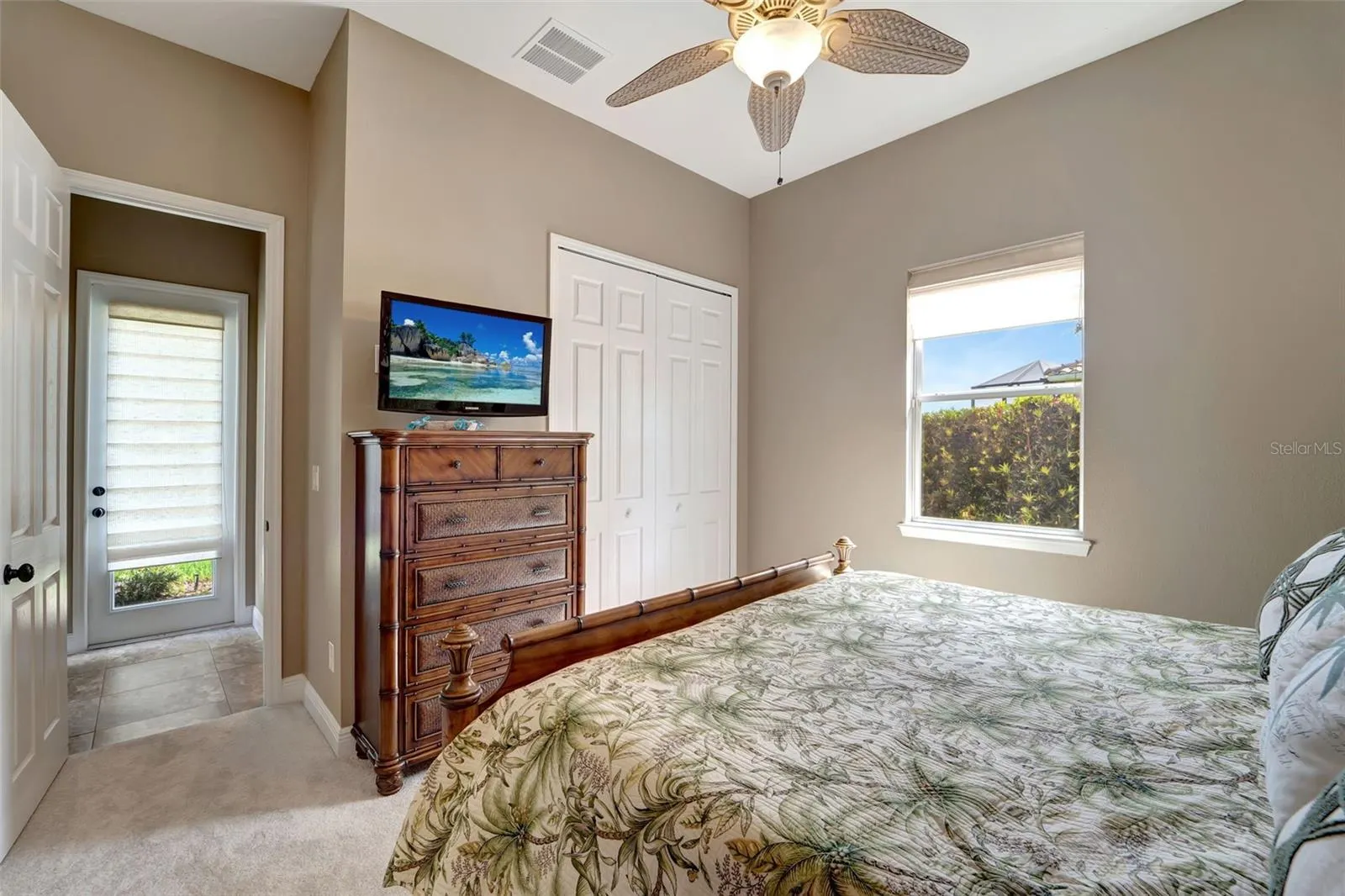 5600 ROCK DOVE DR
