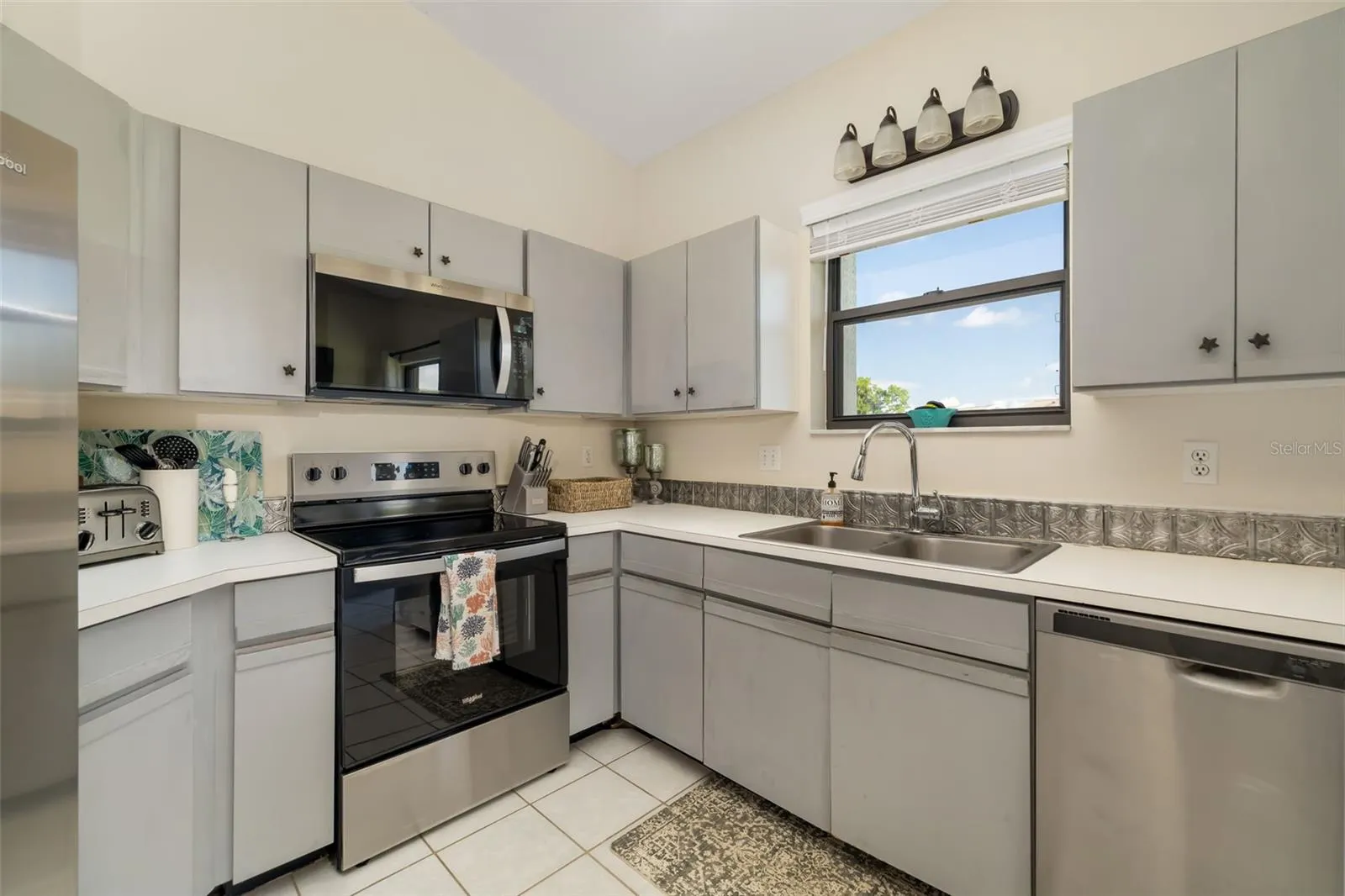 5287 HERON WAY #205, #205