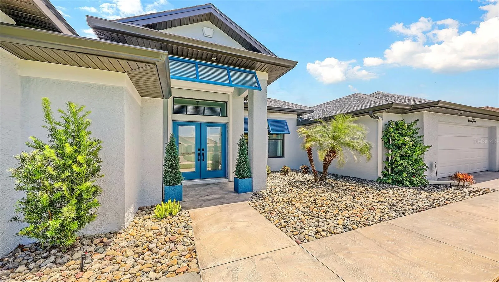 72 BROADMOOR LN