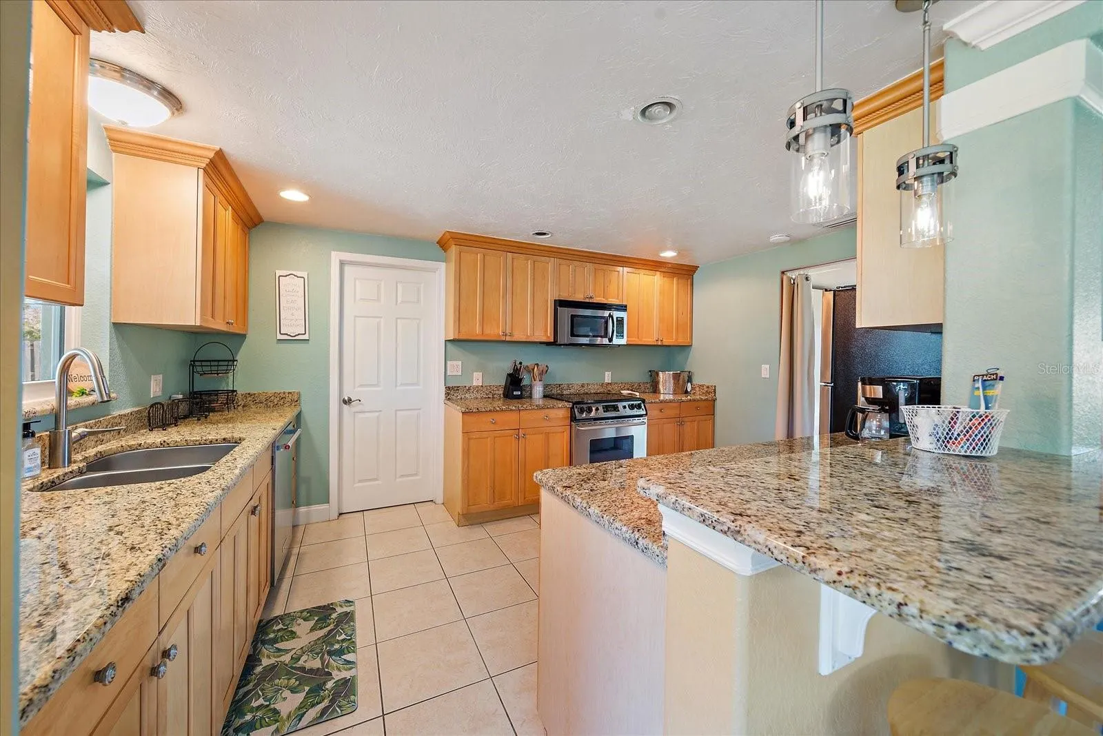 455 N SHORE DR