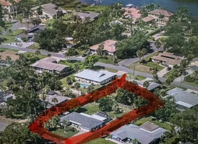 455 N SHORE DR