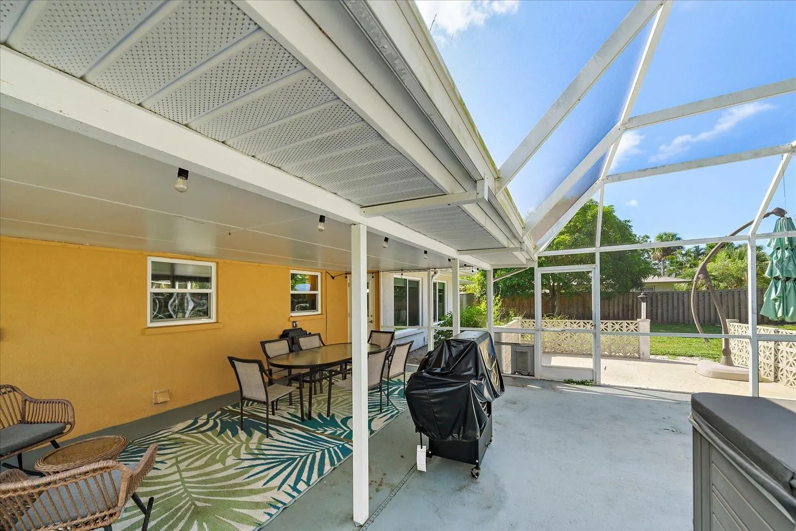 455 N SHORE DR