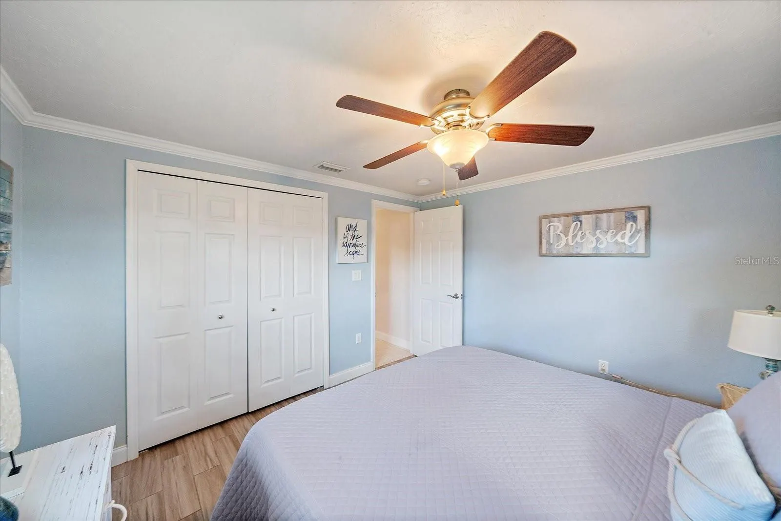 455 N SHORE DR