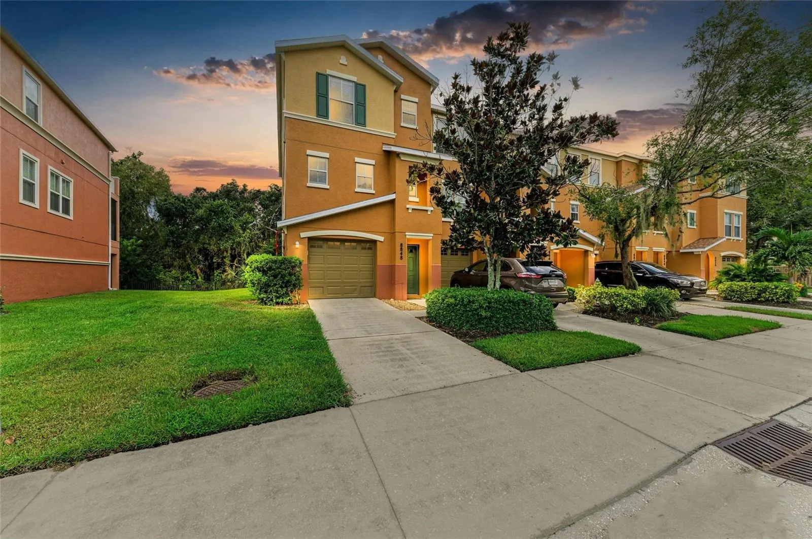 8848 WHITE SAGE LOOP
