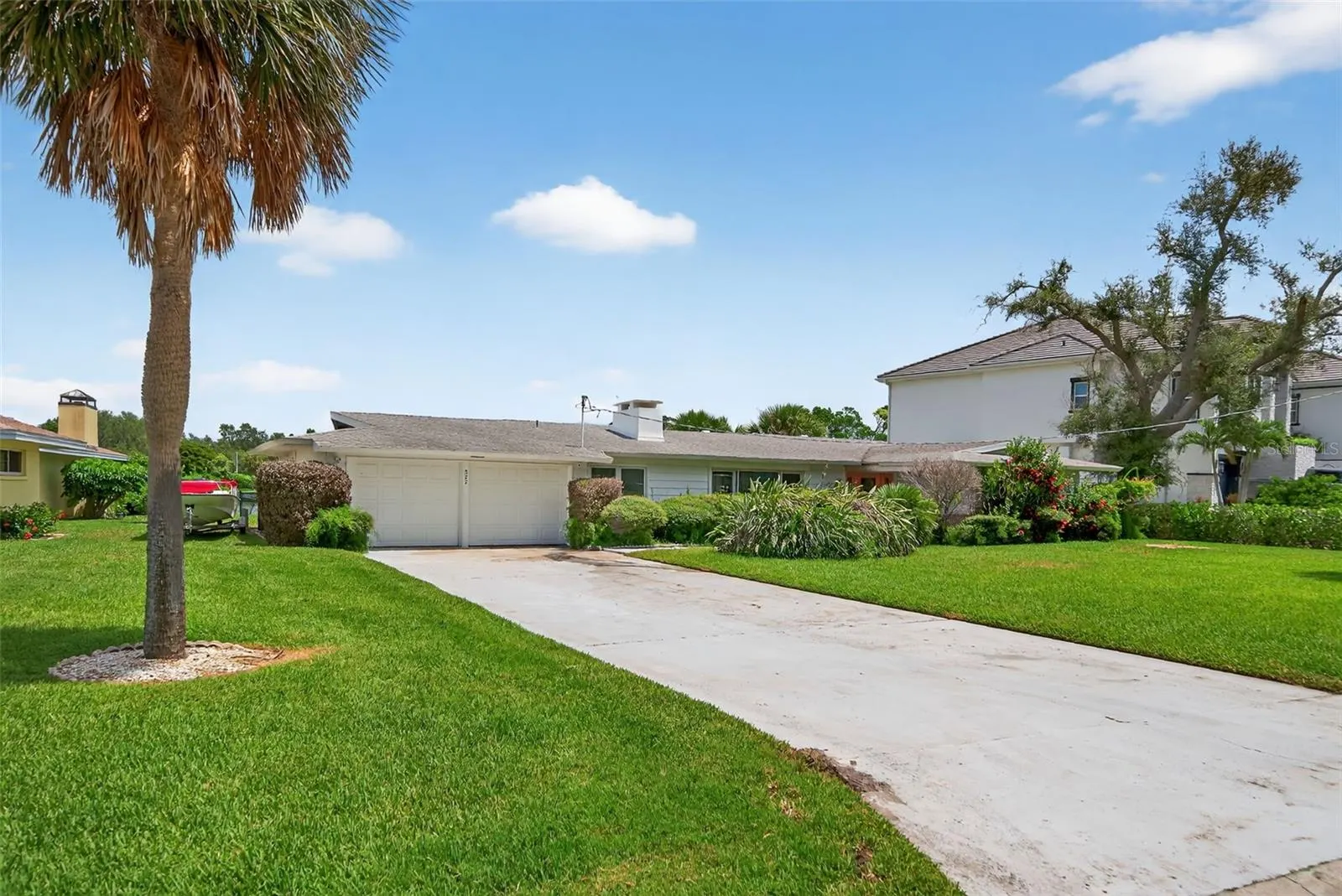 377 S SHORE DR