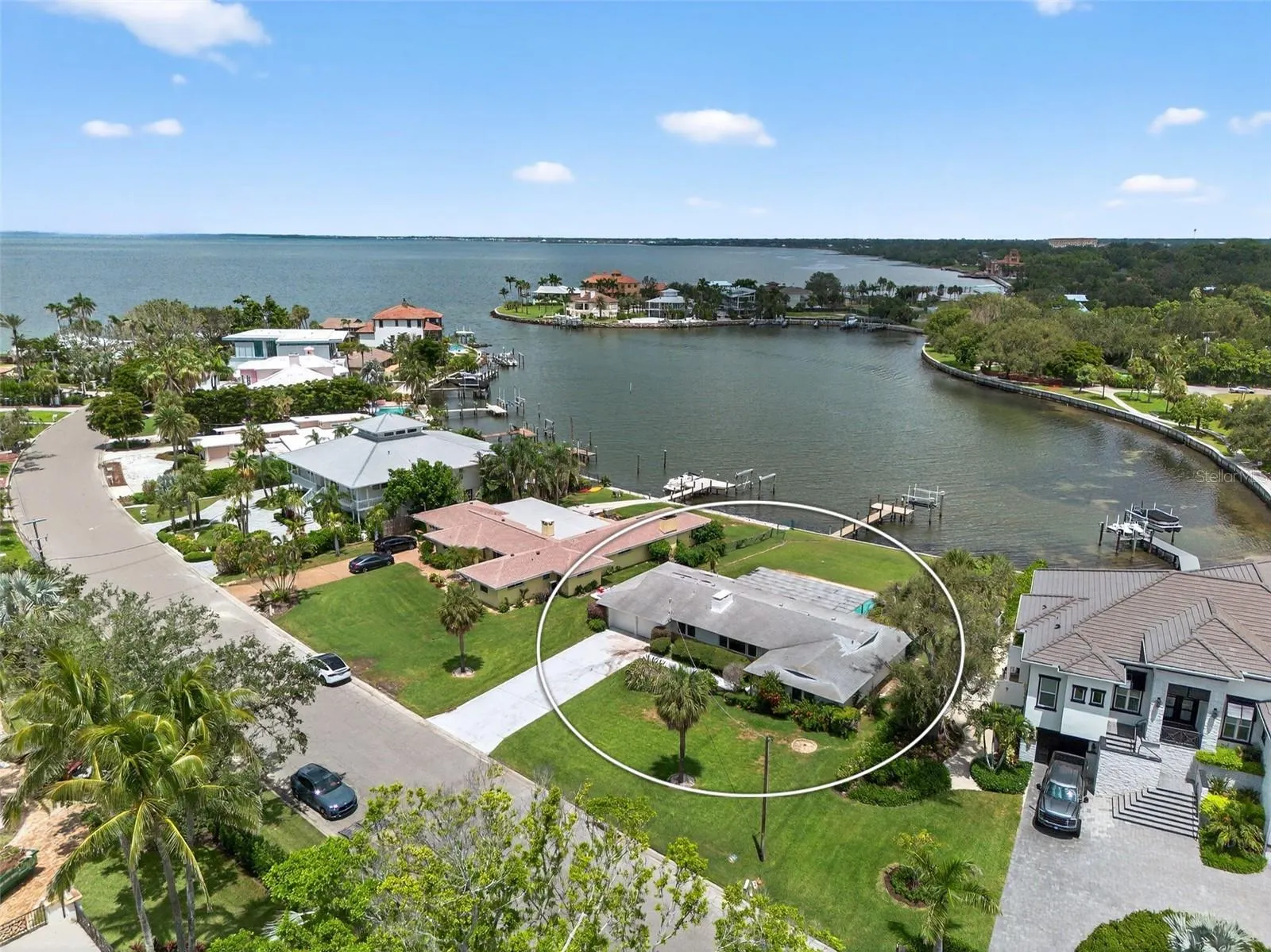 377 S SHORE DR