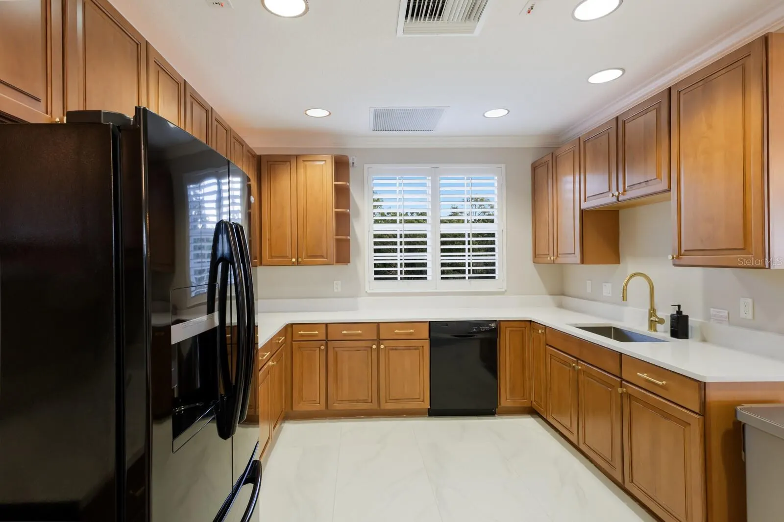 6430 WATERCREST WAY #201, #201