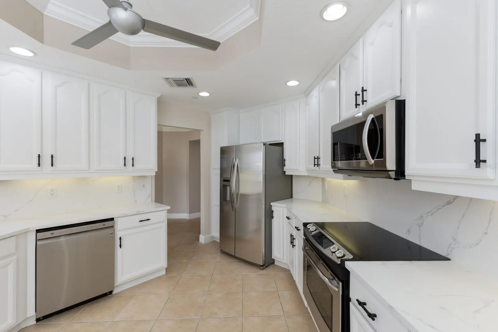 6430 WATERCREST WAY #201, #201