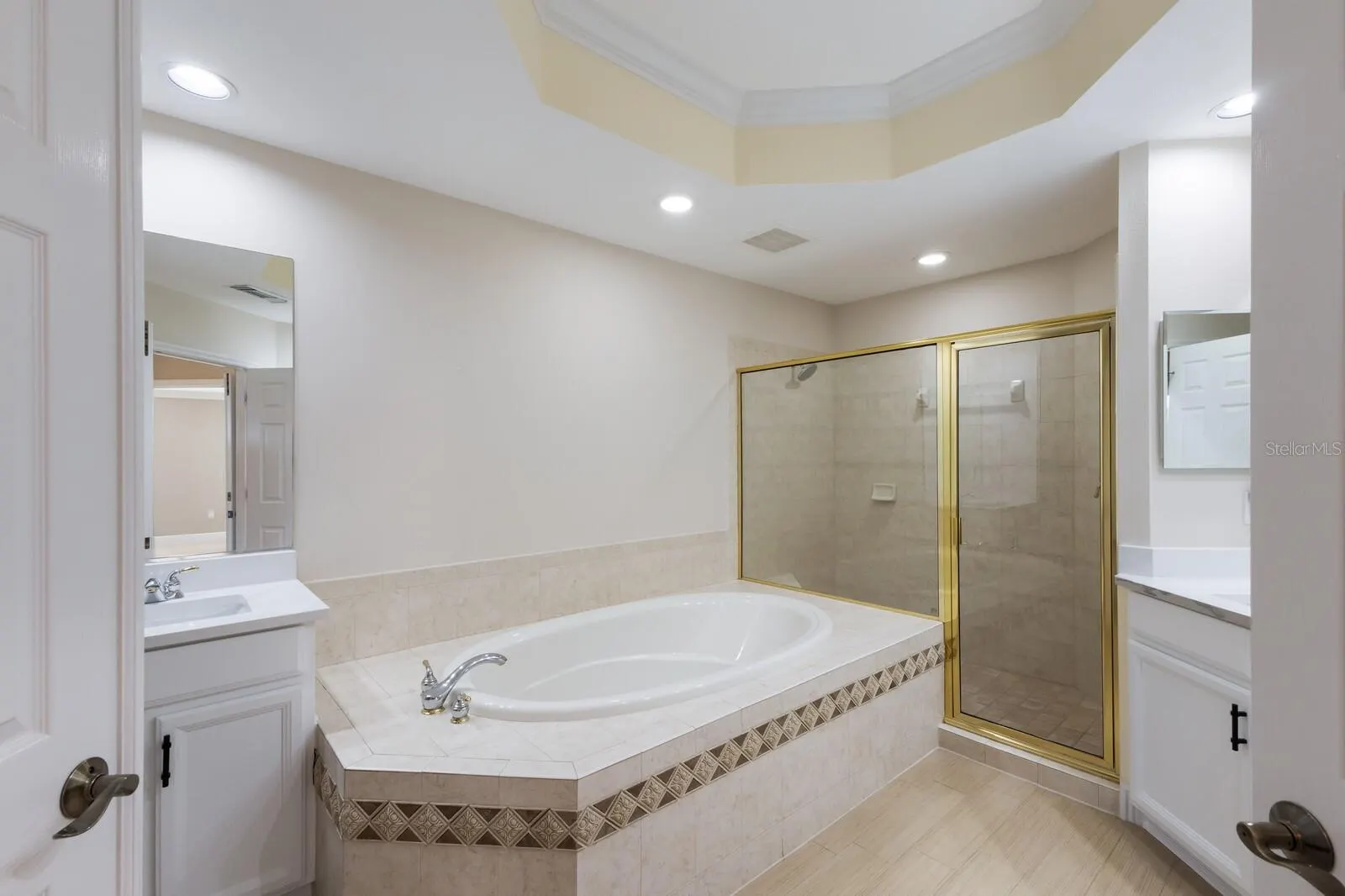 6430 WATERCREST WAY #201, #201