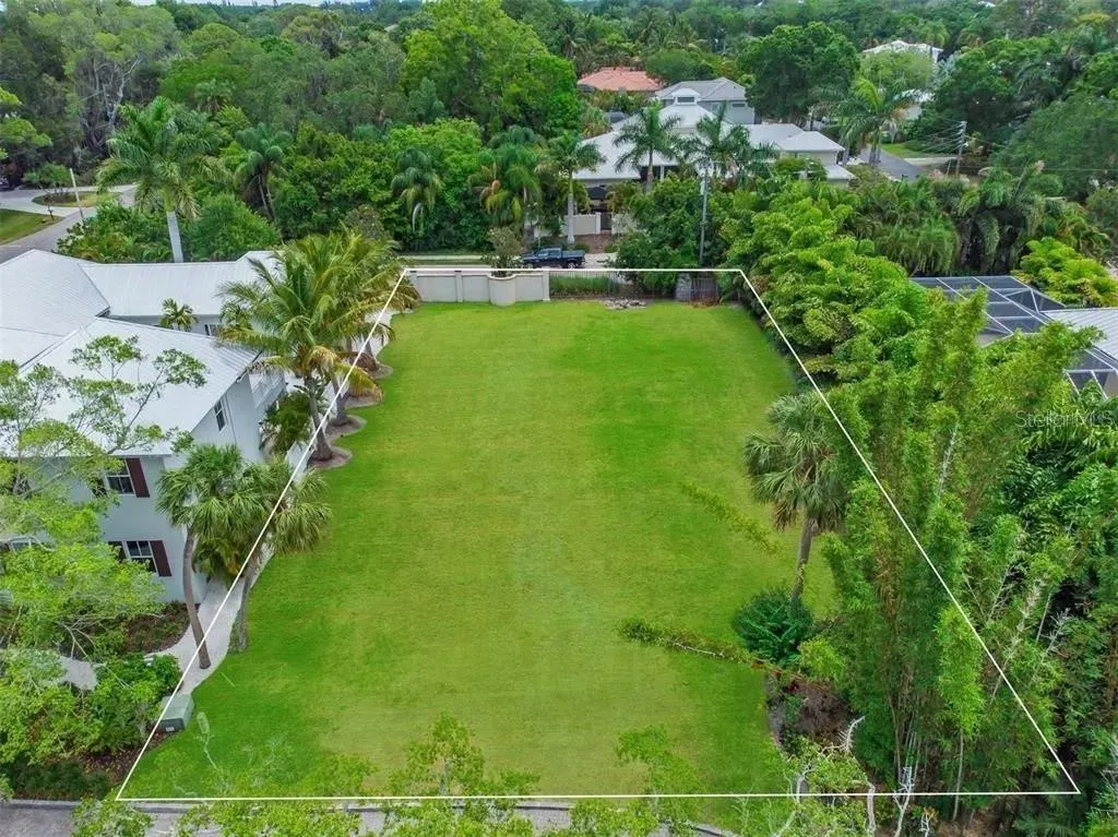 1450 REBECCA LN