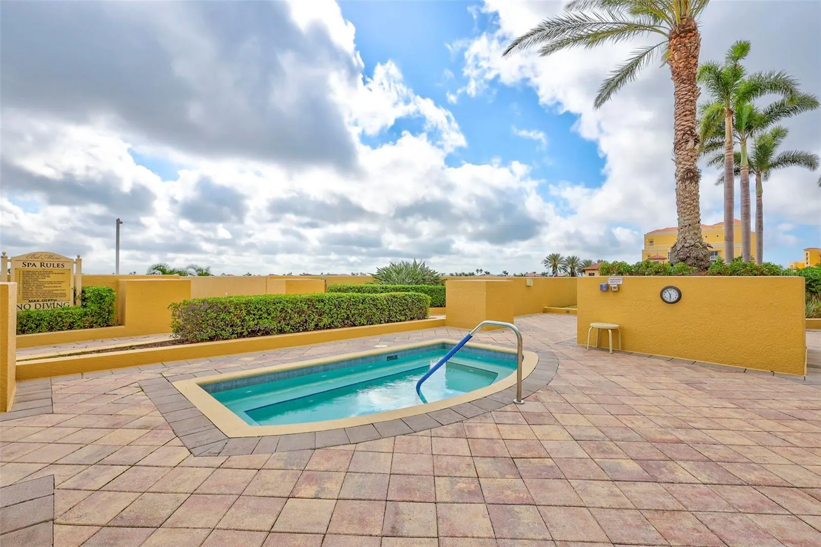 130 RIVIERA DUNES WAY #1104, #1104