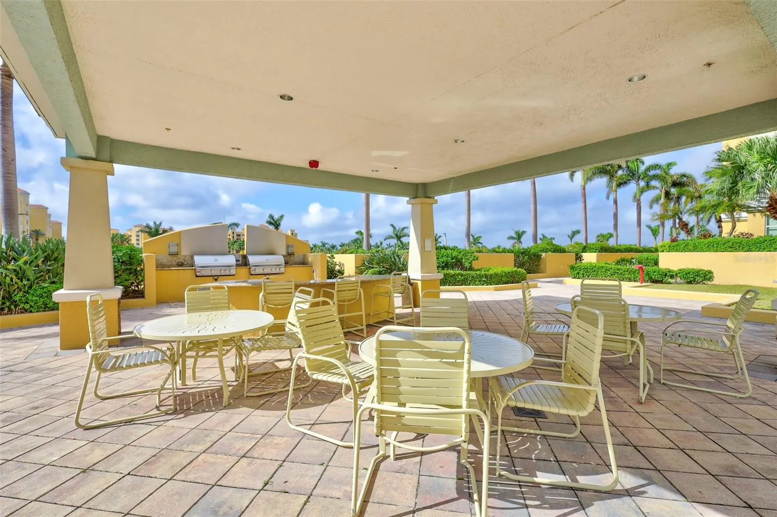 130 RIVIERA DUNES WAY #1104, #1104