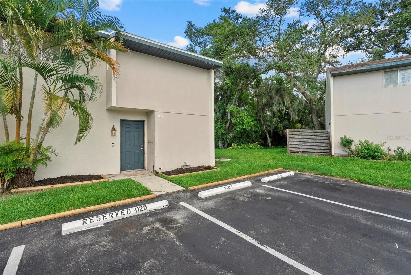 1125 LONGFELLOW WAY