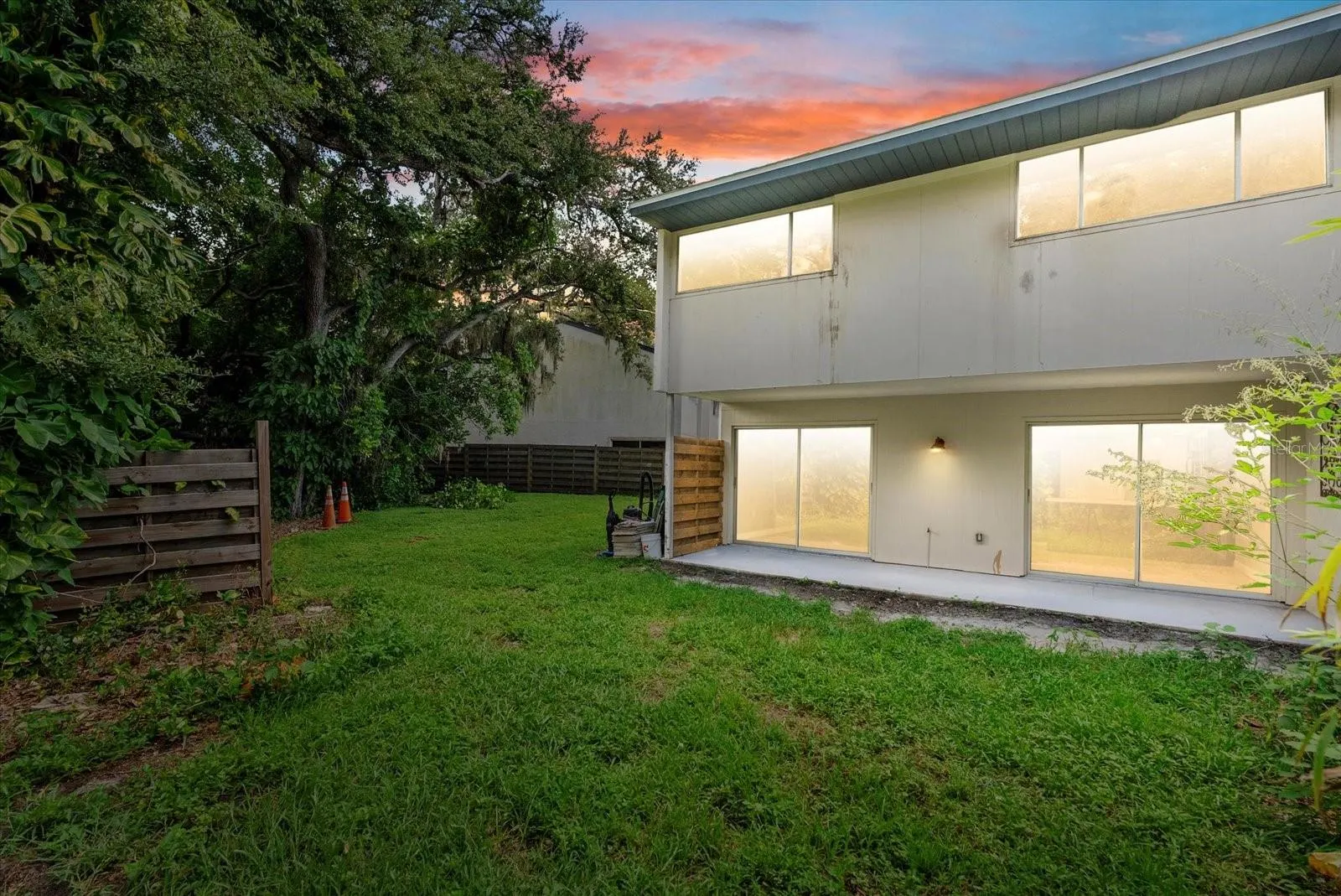 1125 LONGFELLOW WAY