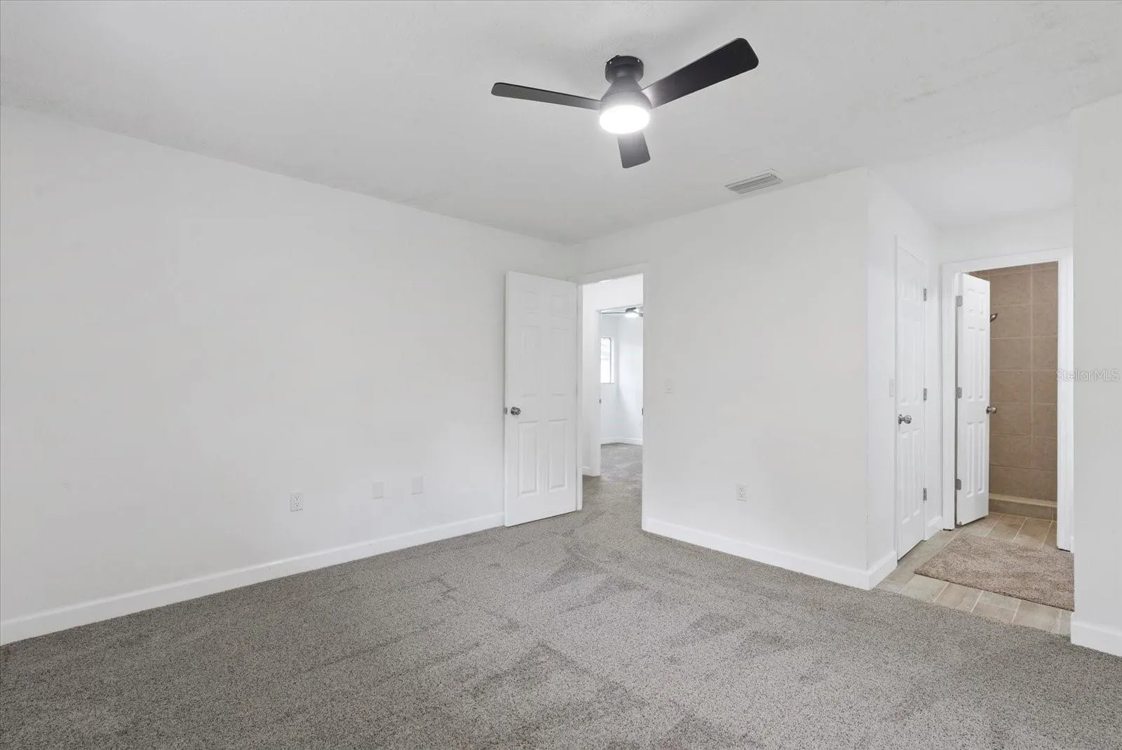 1125 LONGFELLOW WAY