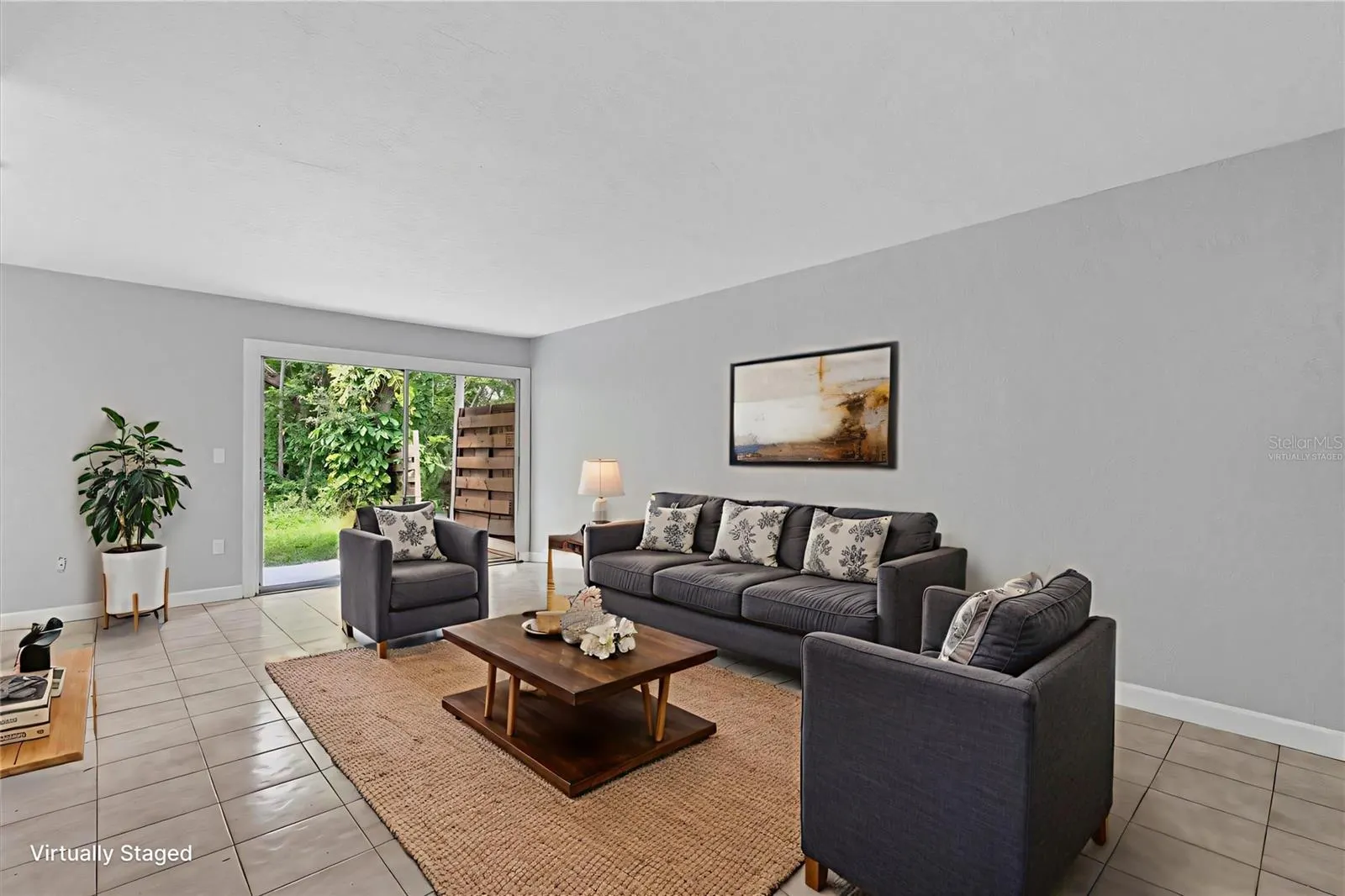 1125 LONGFELLOW WAY