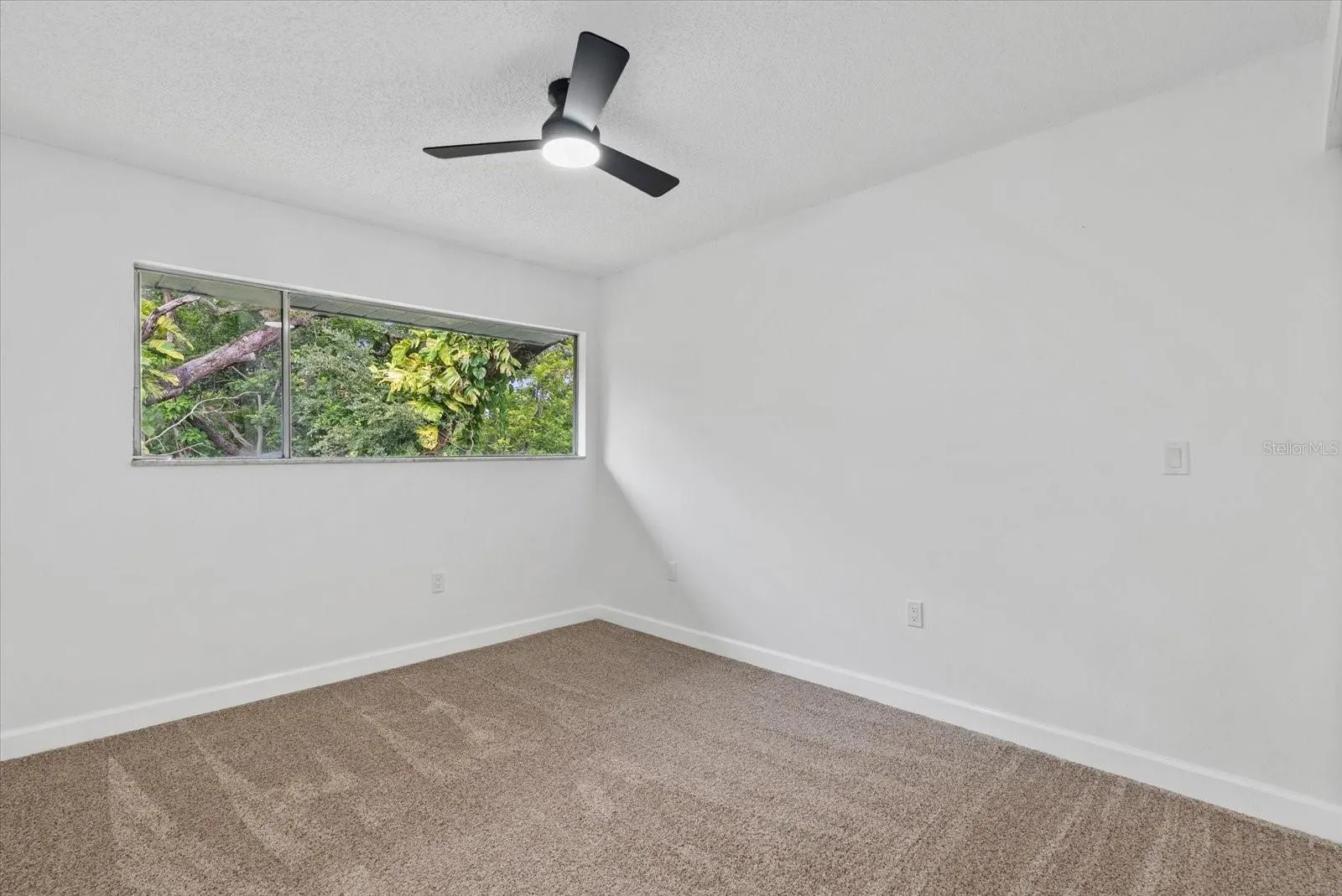 1125 LONGFELLOW WAY