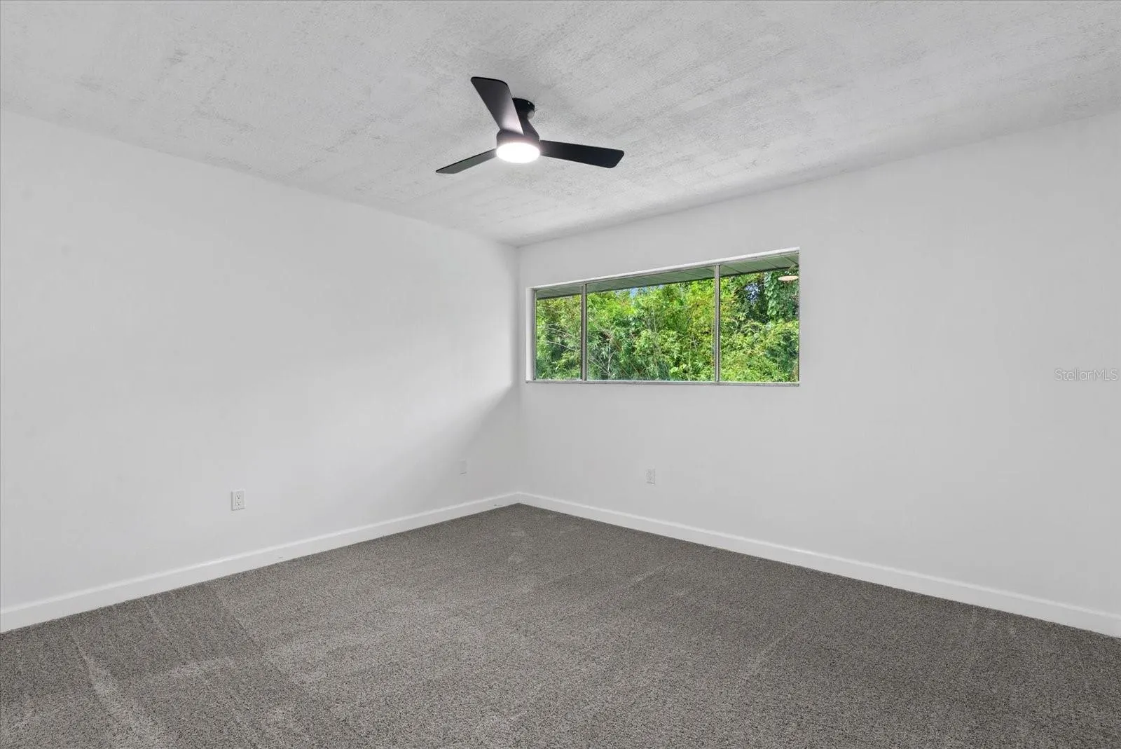 1125 LONGFELLOW WAY