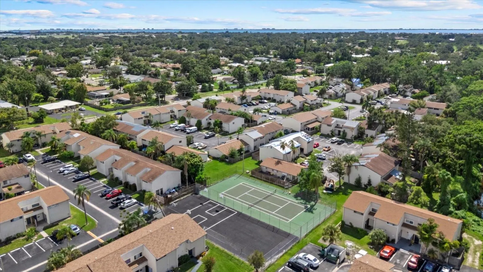 1125 LONGFELLOW WAY