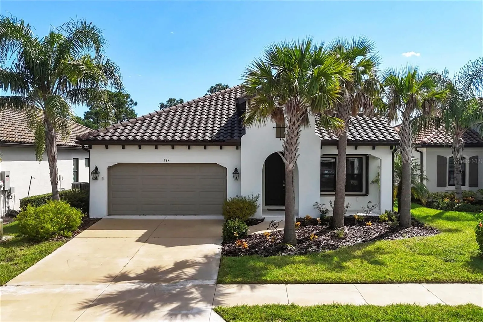 249 PALMARIA CT