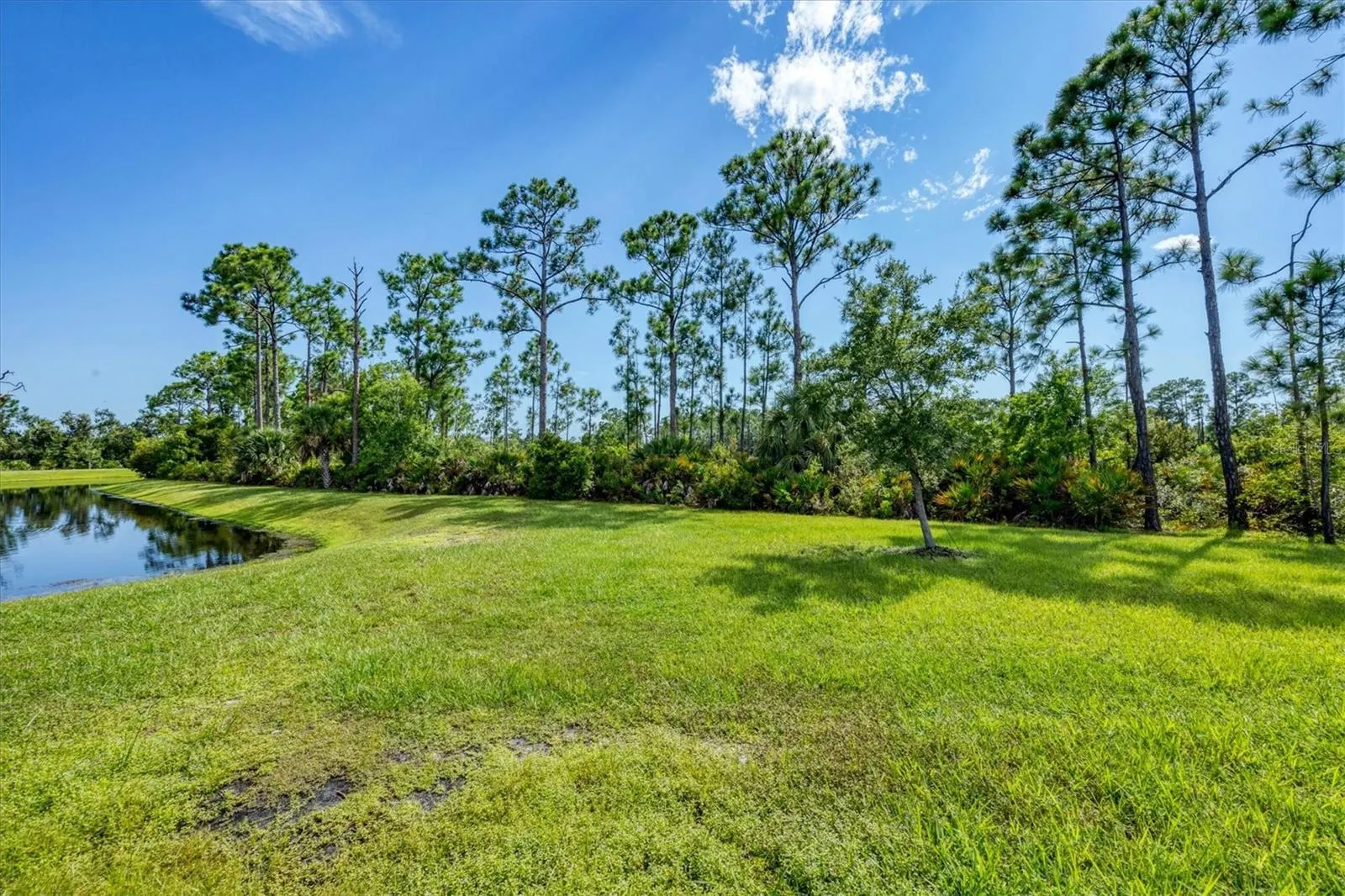 249 PALMARIA CT