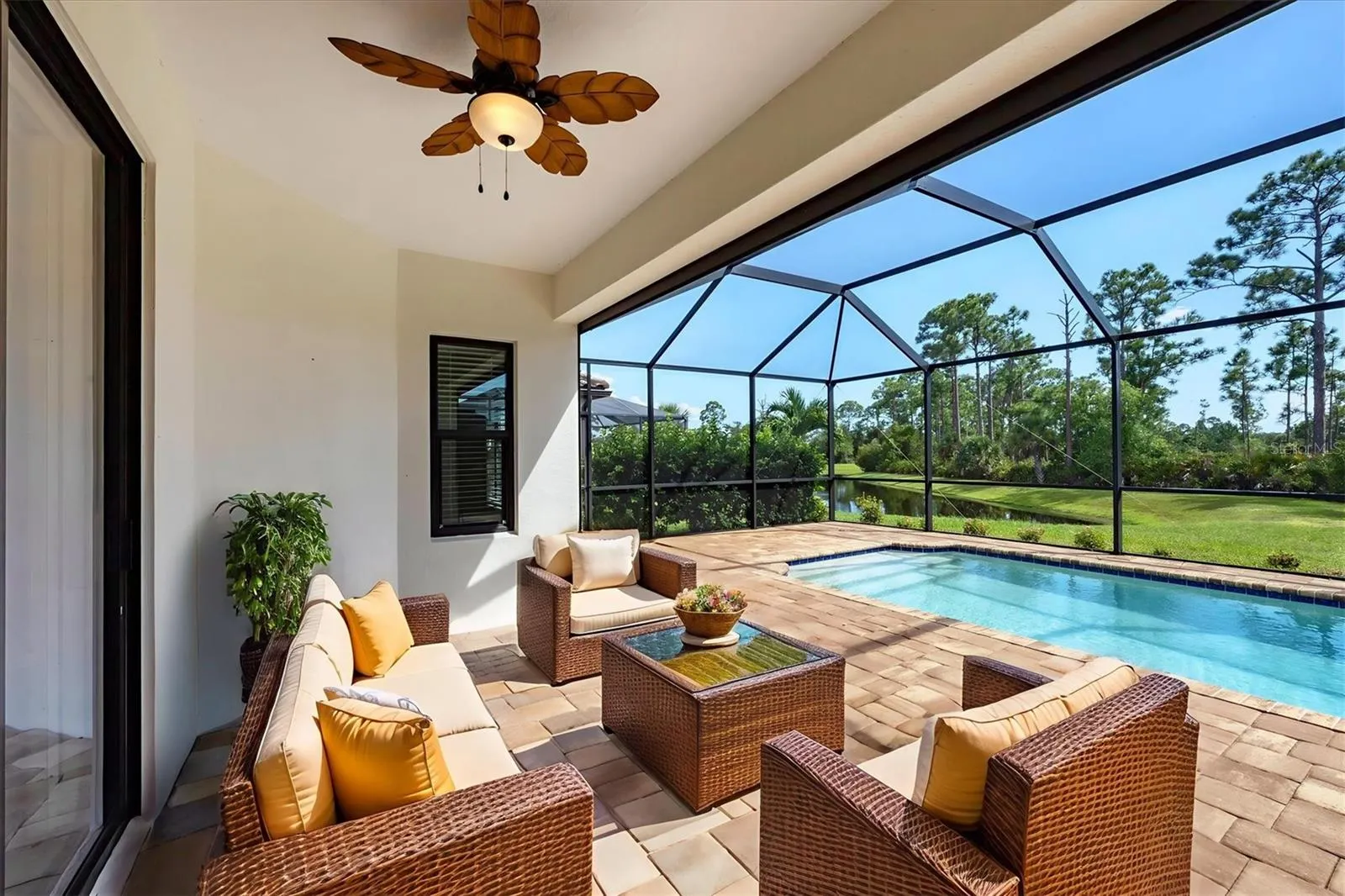 249 PALMARIA CT