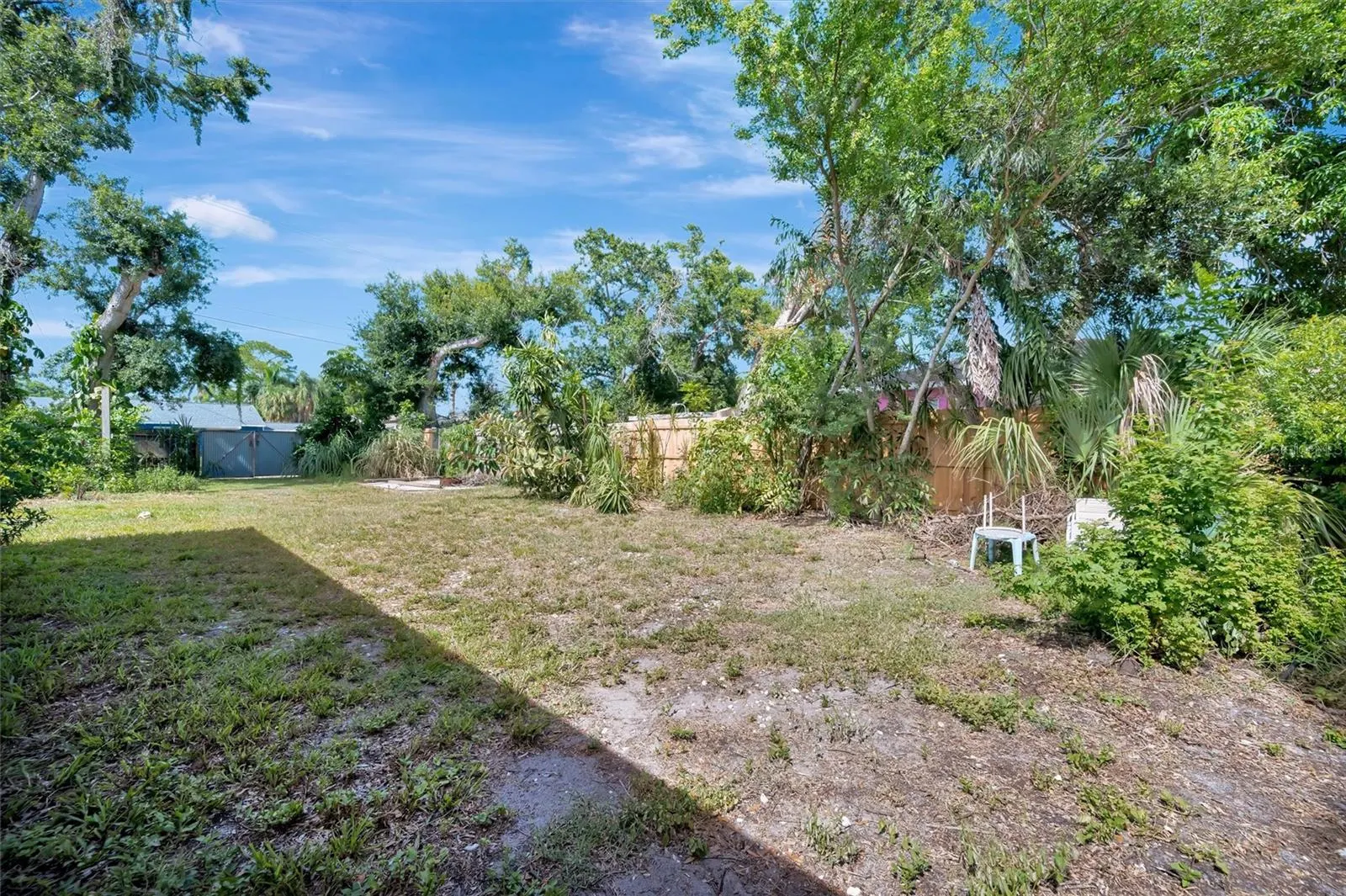 1622 18TH AVE W