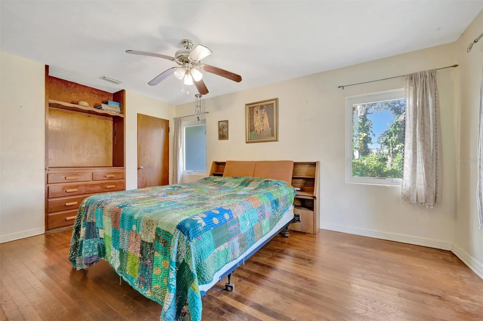 1622 18TH AVE W