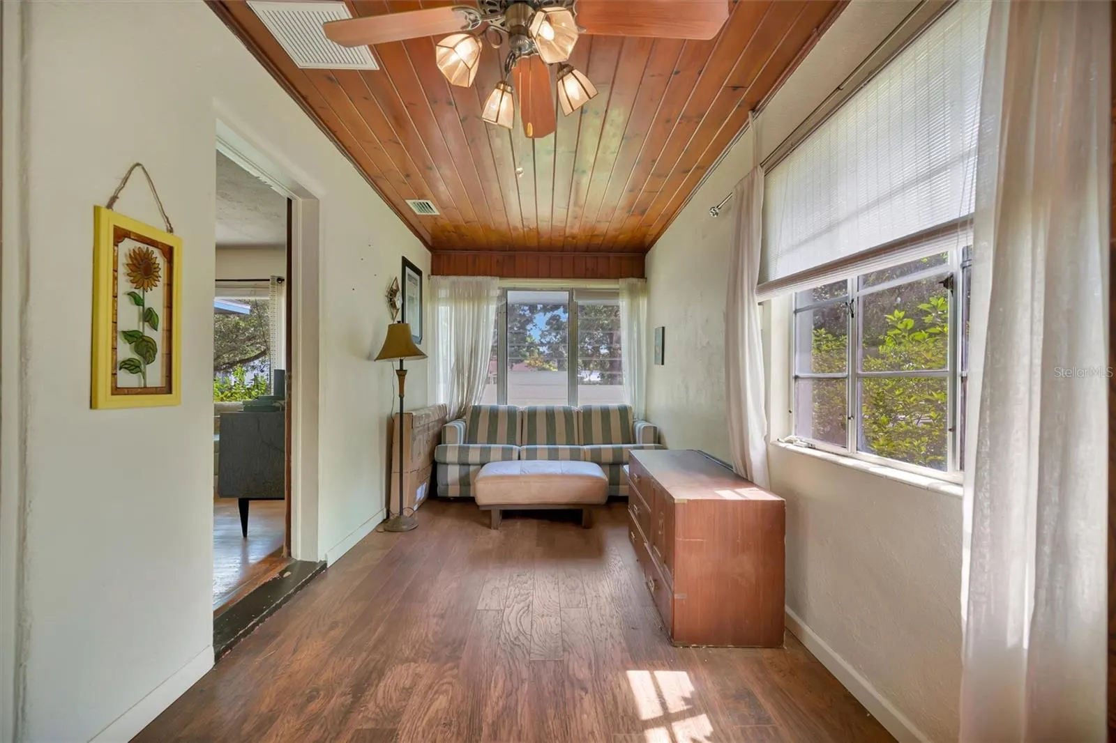 1622 18TH AVE W