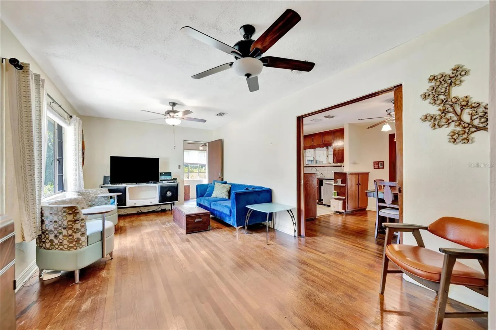 1622 18TH AVE W