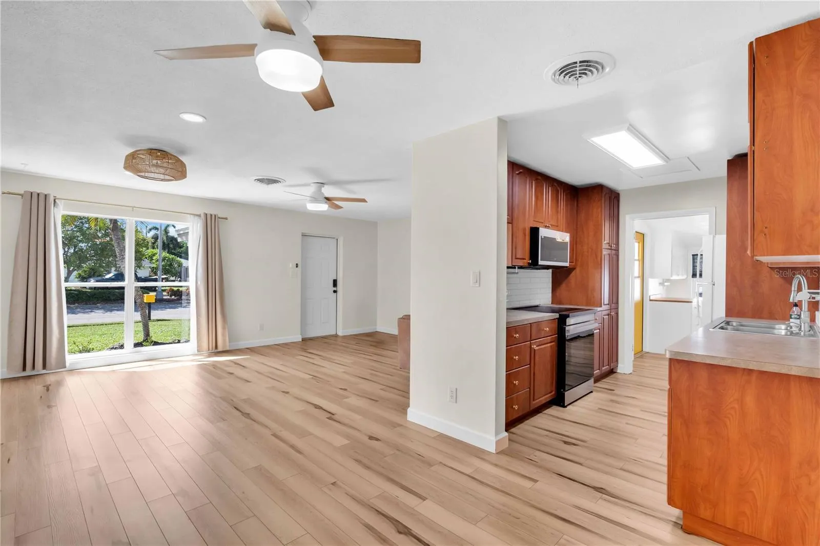 3111 BAYSHORE GARDENS PKWY