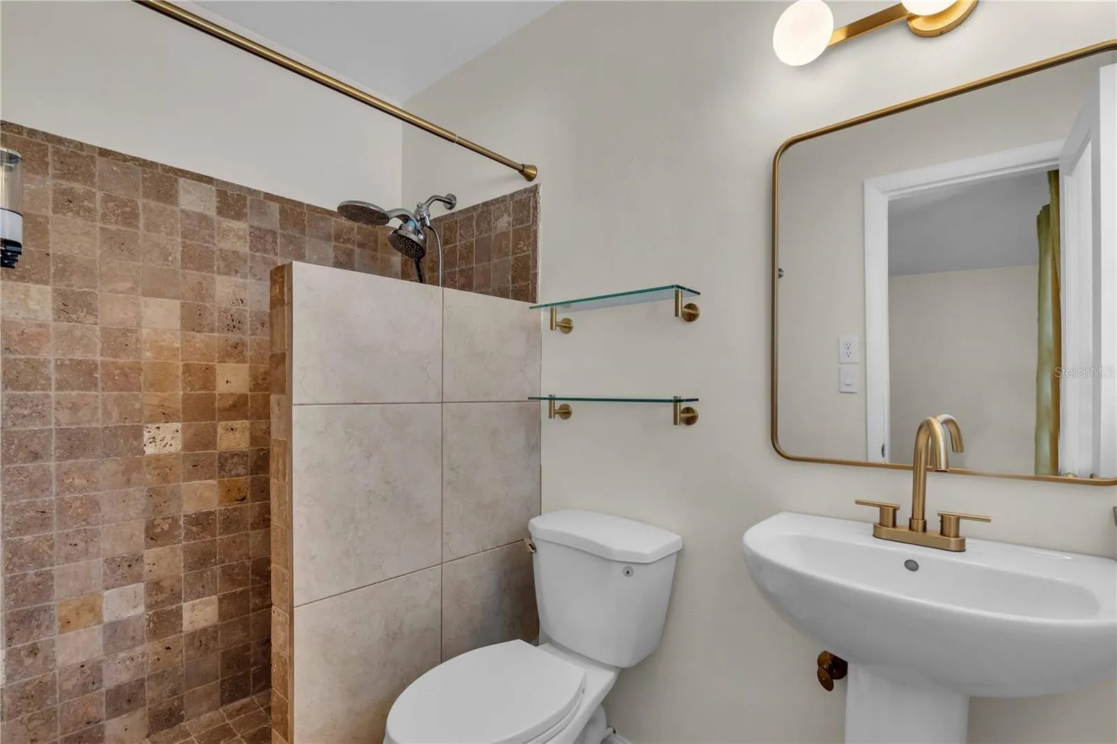 3111 BAYSHORE GARDENS PKWY