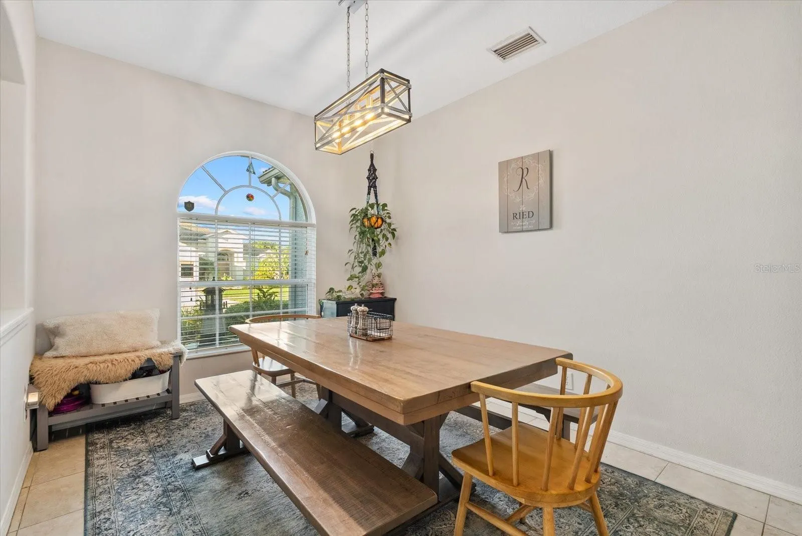 1602 PINYON PINE DR