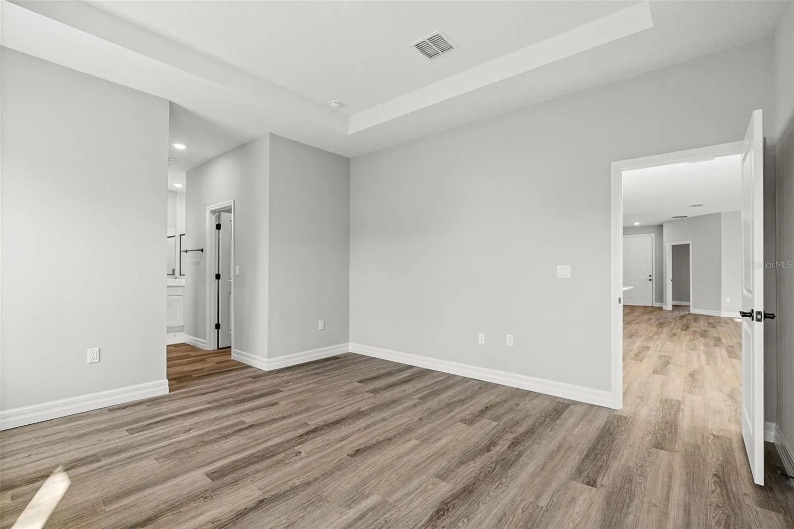 8175 ELKENBERRY AVE
