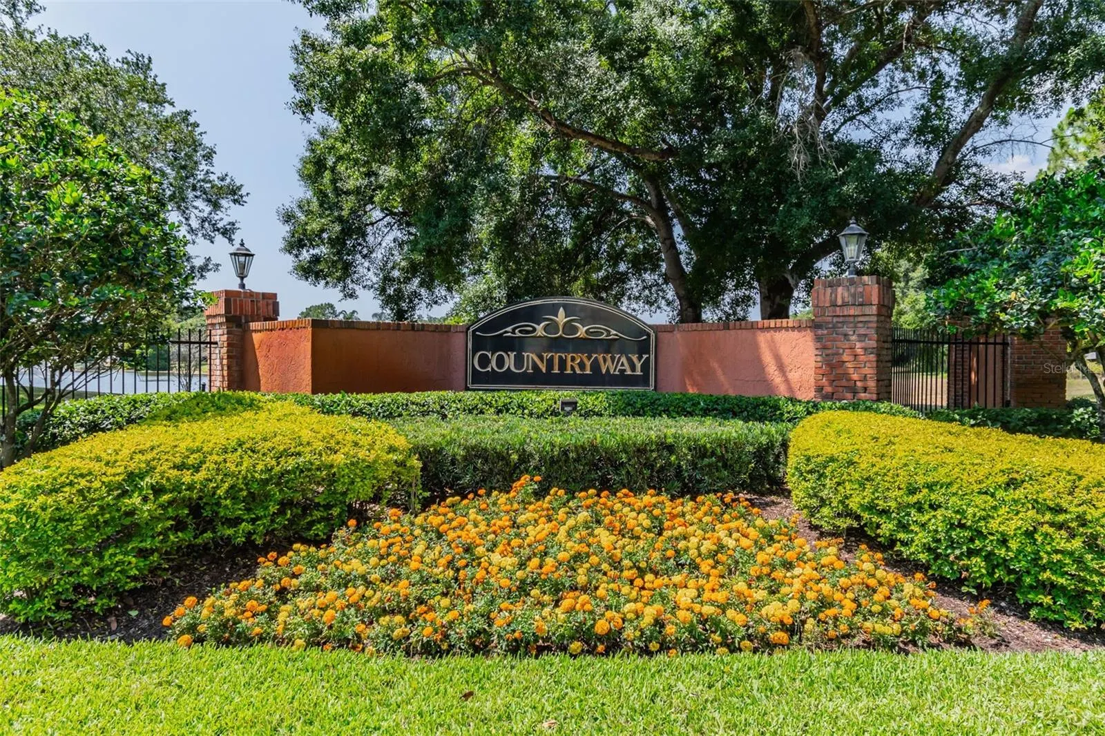11230 BLOOMINGTON DR