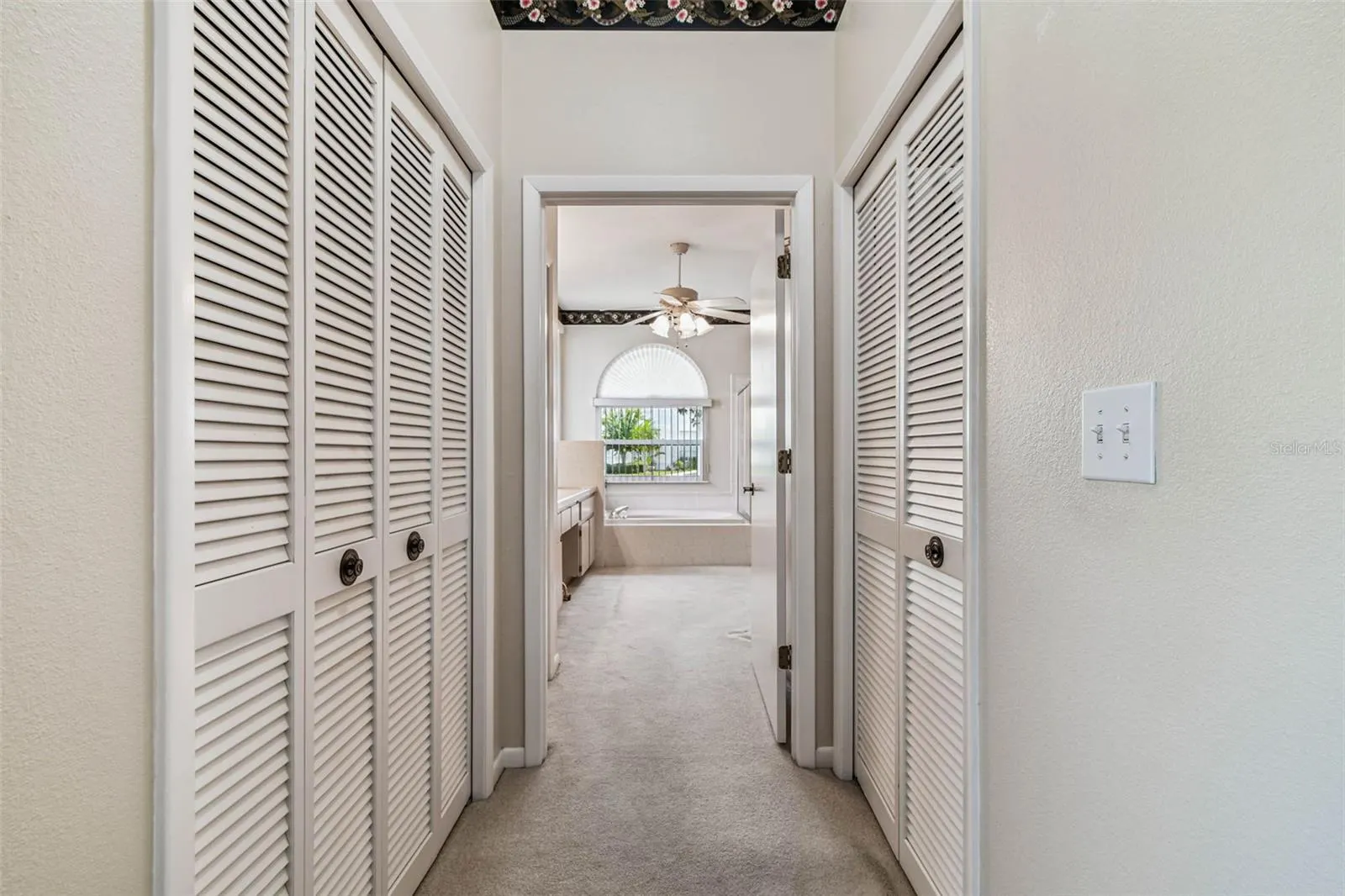 11230 BLOOMINGTON DR