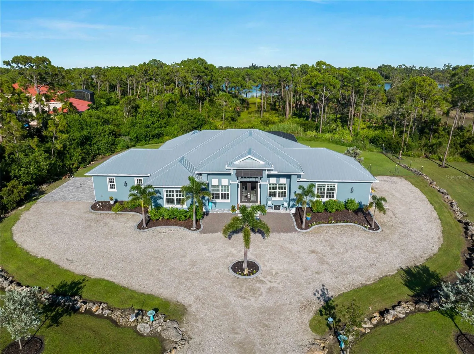 9016 FALCON CT