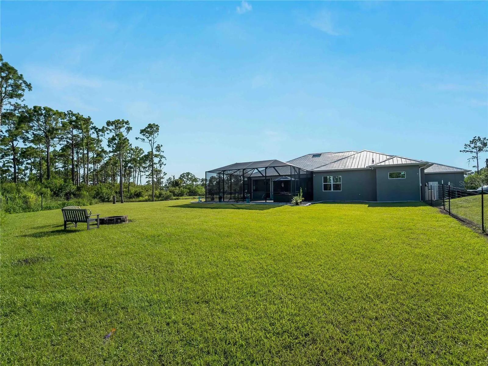 9016 FALCON CT