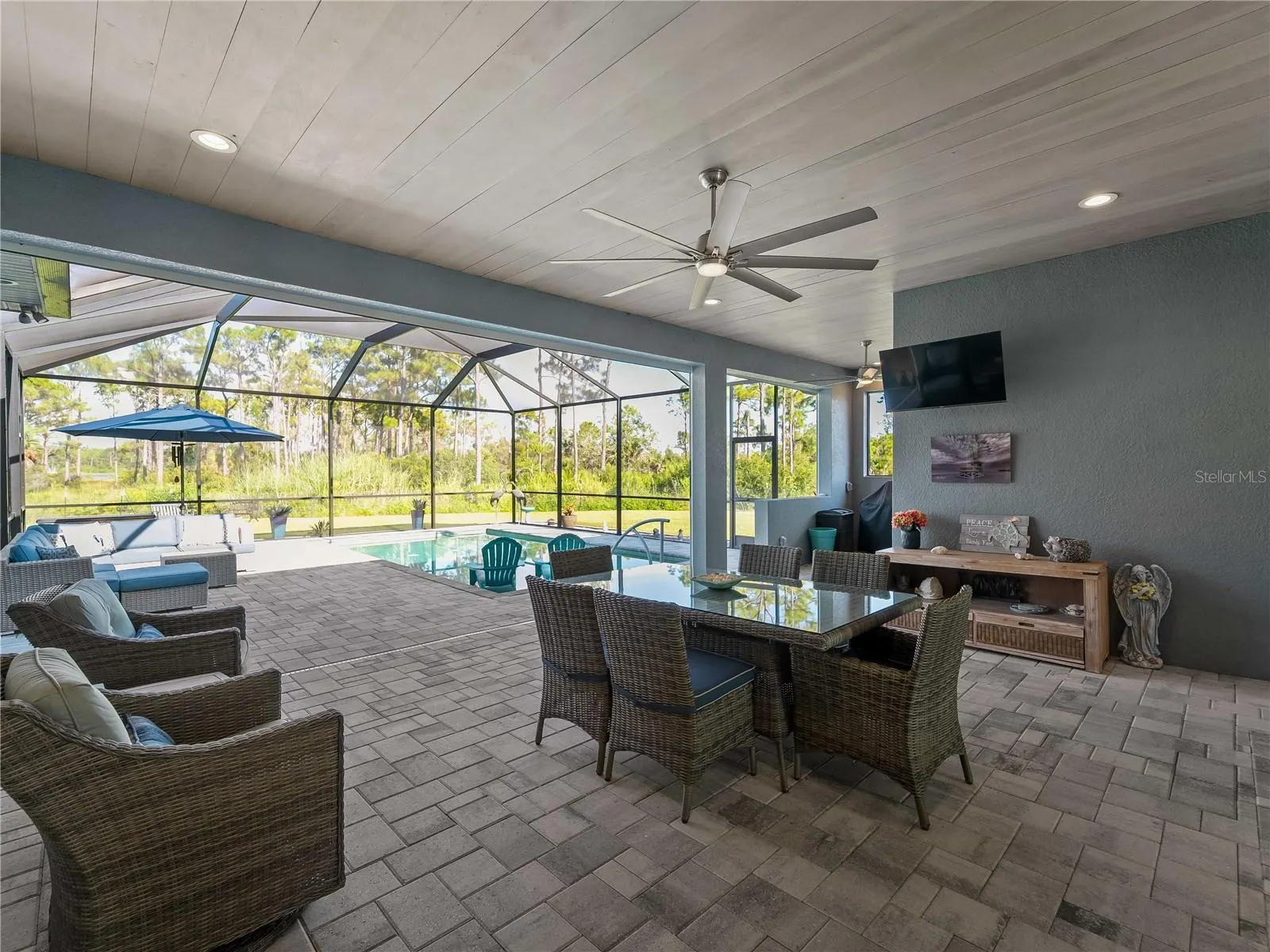 9016 FALCON CT