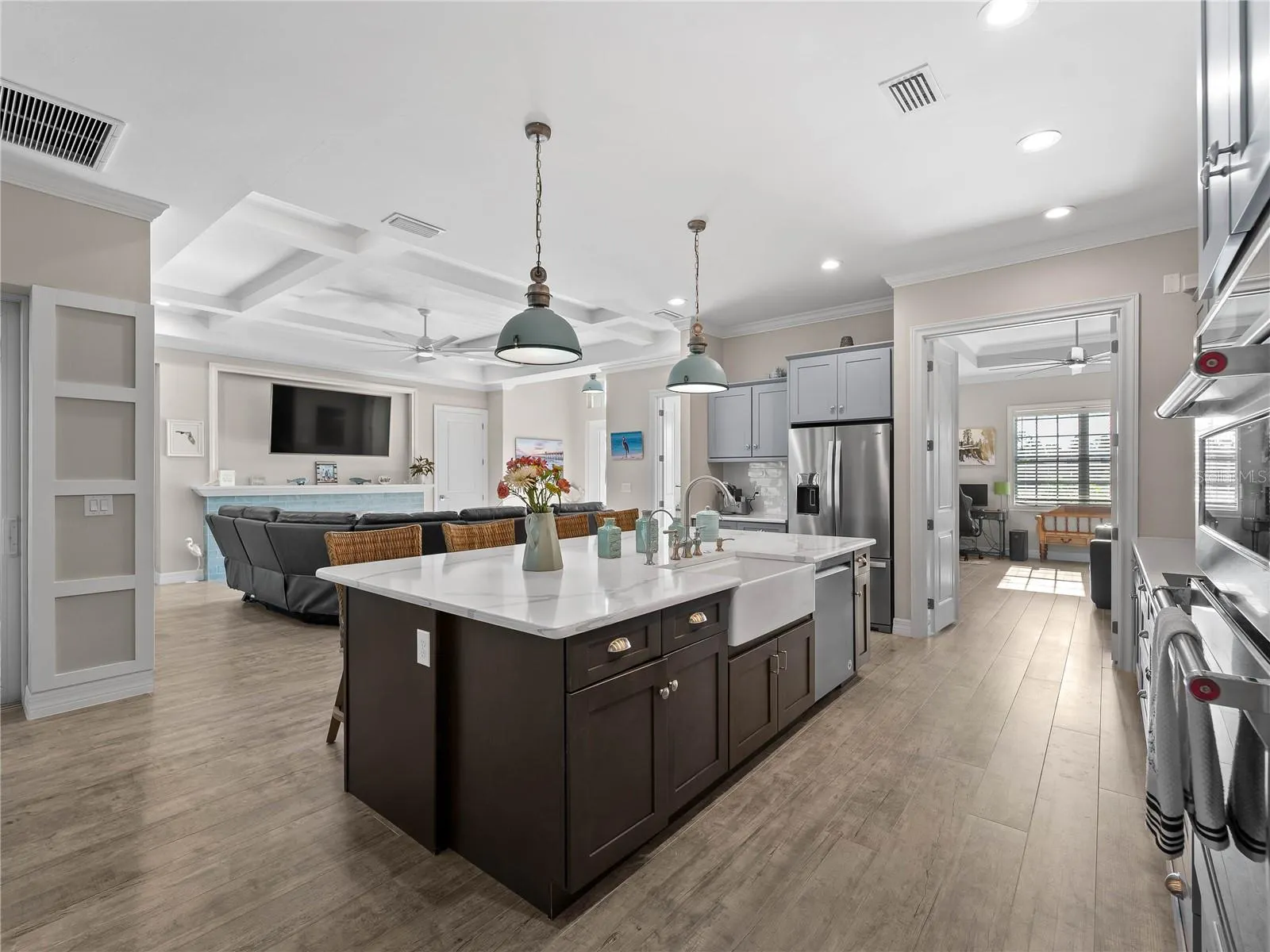 9016 FALCON CT