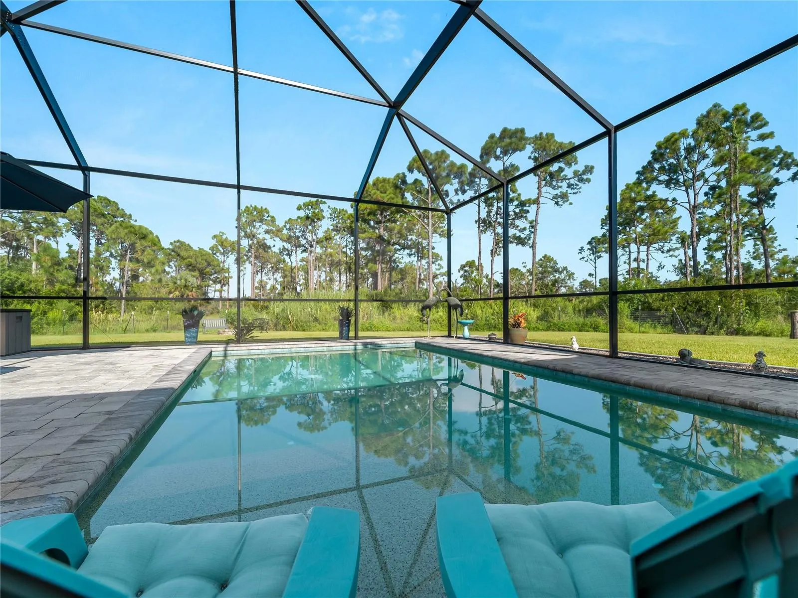 9016 FALCON CT