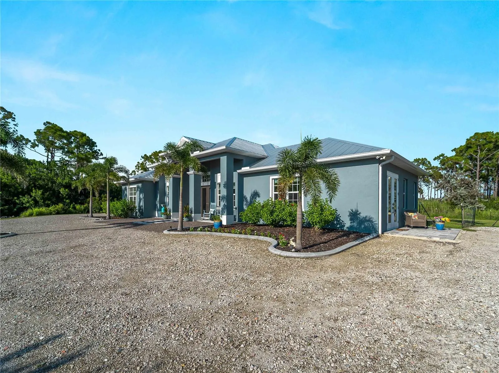 9016 FALCON CT